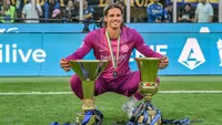 Geruchtenmolen: 'Ajax kijkt naast Ter Stegen en Flekken nu ook naar Inter-goalie Sommer'