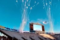 Vuurwerk komt in publiek terecht tijdens 4 juli show in stadion in Utah