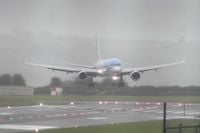 TUI Airways-piloten voerden onlangs een crosswind-landing uit waar je U tegen zegt