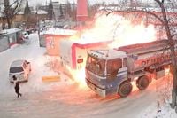 Benzinestation in Iskitim tijdelijk gesloten na vuurbal