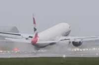 Eerste poging tot landen tijdens storm Darragh was best even een pittige voor Boeing 777