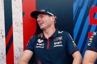 Max Verstappen neemt wraak op klikspaan Lando Norris en wint Grand Prix van Qatar