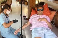 Bas Smit bij Radio 538 over aan het infuus moeten en het plannen van z’n einde na “Bali Belly”