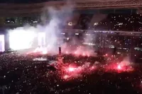 Brazilianen snappen concerten, dus ook die van System of a Down