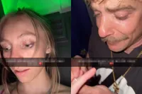 Kerel weet het juiste moment om een aanzoek te doen