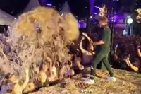 Bij boerenrockband Mooi Wark tijdens de Beemster Feestweek moet je geen last van hooikoorts hebben