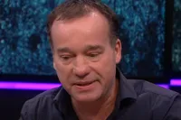 Misdaadjournalist Mick van Wely exit bij De Telegraaf na sekschat met bron