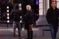 “Wil je een massage?” – straatintimidatie in Amsterdam gefilmd met verborgen camera