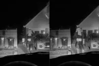 Voor je mag instappen bij Janneke, moet je eerst even dansen