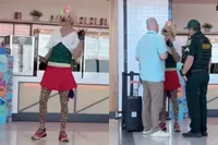 Zelfs op de luchthaven van Key West mag je geen zingende hippie meer uithangen