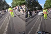 Verkeersregelaar ontsnapt op het nippertje aan een rolstoel