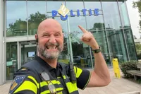 Vloggende wijkagent Erwin van E. (61) opgehaald door arrestatieteam en die blijft nog wel even zitten ook