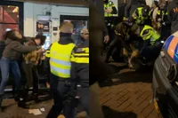 Vrouw vliegt voor de politie andere vrouw aan in Amsterdam, mensen verontwaardigd over “politiegeweld”