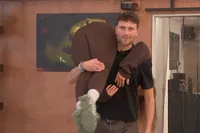 Chess uit De Bondgenoten is hard bezig om Noa ook zijn twee minuten te geven