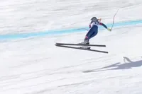 Crash op de Olympische afdaling: Lindsey Vonn’s comeback eindigt in pijnlijke val en helikopter-evacuatie