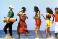 Kijk deze video niet… hij verpest je herinnering aan Lambada voorgoed