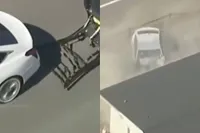 Niet zo’n lekkere afloop na wilde politieachtervolging: auto knalt woning binnen na inzet grappler in Californië