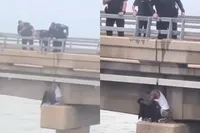 Zware crimineel probeert als een GTA-personage te ontsnappen onder brug in New Orleans, maar vergeet één belangrijk detail