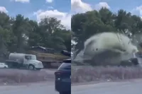 Tankwagen vol stront wordt onguur geramd door trein in Virginia