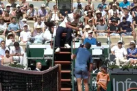 Roland Garros-speler compleet in paniek: “I’m going to s*** on the court”