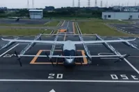 Vliegende taxi’s zijn geen sciencefiction meer: Chinezen testen gigantische luchttaxi voor 10 passagiers