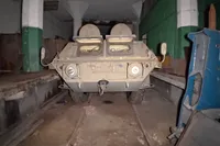 Nederlandse urbex-koning Bob Thissen stuit op ondergrondse militaire tijdcapsule vol raketten en legervoertuigen