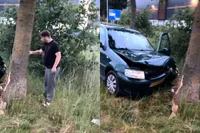 Boys kopen Polootje, trekken onderweg de sleutel eruit en eindigen tegen een boom