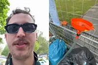 Festivalbezoeker maakt zeer discutabele keuze met een trechter