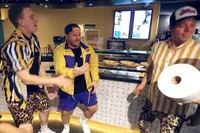 Baila de Gasolina verboden op Zwarte Cross? Fans snappen er helemaal niets van