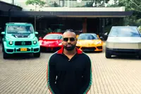 Influencer showt Bugatti en gigantische villa in Medellín, justitie komt de hele handel ophalen