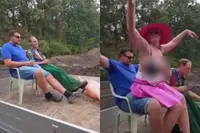 IrisQueen geeft gewaagde show op feestje en sloopt daarbij gelijk een stoel