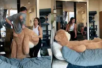 Schoonmoeder heeft niet door dat er een complete vent in deze teddybeer zit