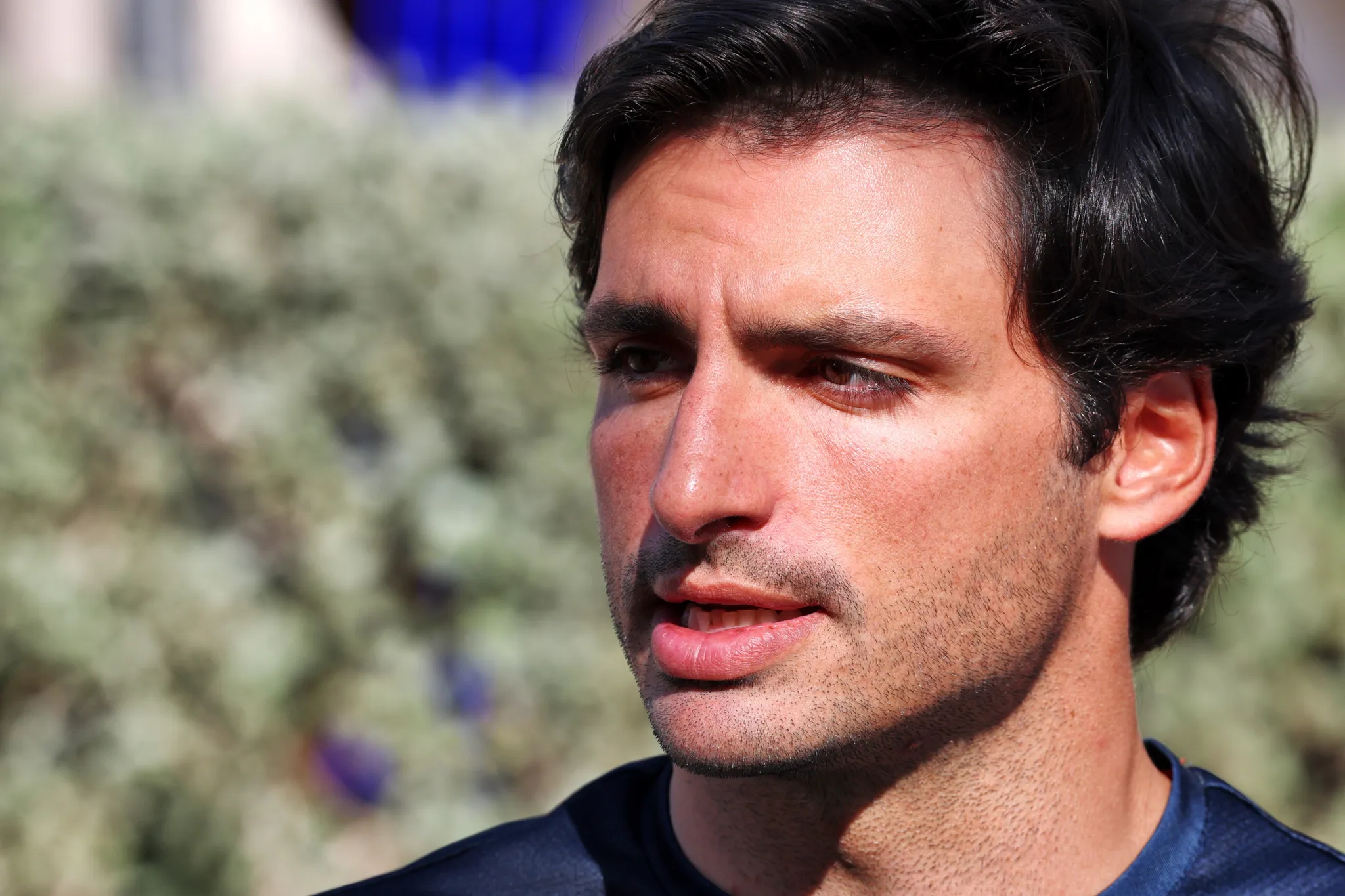 Sainz urges FIA to stay flexible on 2026 energy rules to save racing