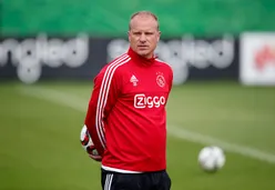 Bergkamp keert nooit meer terug bij Ajax: 'Op heel vervelende manier weggegaan; dan is het klaar ook'