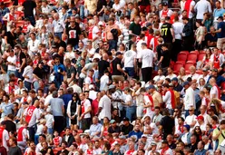 Hack bij Ajax maakt stelen seizoenkaart en opheffen stadionverbod mogelijk; club doet aangifte