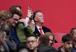 Van Gaal blijft na gesprek met RvC-leden Bamberger en Ophof aan als adviseur van Ajax