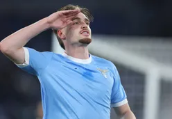 Taylor ziet 'keerpunt' in carrière: 'Daarna beter gegaan tussen Ajax-fans die me uitfloten en mij'