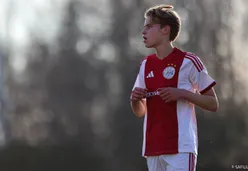 Ajax O16 geeft 3-1 voorsprong uit handen en lijdt puntenverlies tegen FC Utrecht; O15 wint simpel
