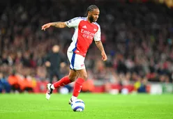 Geruchtenmolen: 'Ajax keek ook naar Feyenoord-aanwinst Sterling, maar handelde minder snel'