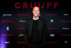 Cruijff legt uit waarom totaalvoetbal alleen voor topclubs weggelegd is: 'Gaf mijn vader ook eerlijk toe'