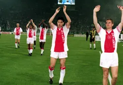 De Boer ziet vooropgezet plan: 'Dat is niet alleen bedoeld voor het tweede elftal'