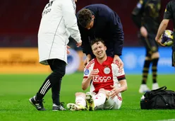 Rondom Ajax: Regeer deelt blessurenieuws: 'Ik lig er even uit'
