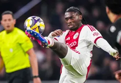 Vader van Mokio stuurde aan op vertrek bij Ajax: 'Hij is achttien, dus mag zelf beslissen'