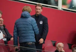 Beuker druk bezig met contracten jeugdspelers van Ajax: 'Na zo'n toernooi is dat soms lastiger'