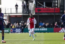 Owolabi wil stappen zetten bij Ajax: 'Meetrainen met die jongens en daarvan leren'