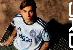Ajax presenteert lichtblauw derde tenue dat bij veel fans direct herinneringen zal oproepen
