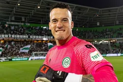 Beelden van Groningen-keeper die inslaat op Ajacied zorgen voor ophef