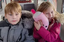 Gigantisch geldbedrag ingezameld voor waardig afscheid van Jeffrey en Emma