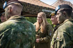 Prinses Amalia gaat aan de slag bij Defensie