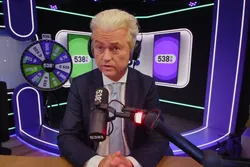 Geert Wilders maakt online ruzie met BN'er: "Veroordeelde bajesklant!"